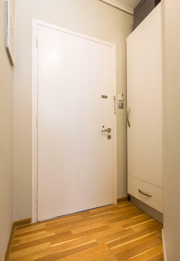 Exceptionally Located Studio Apartment Афіни Екстер'єр фото