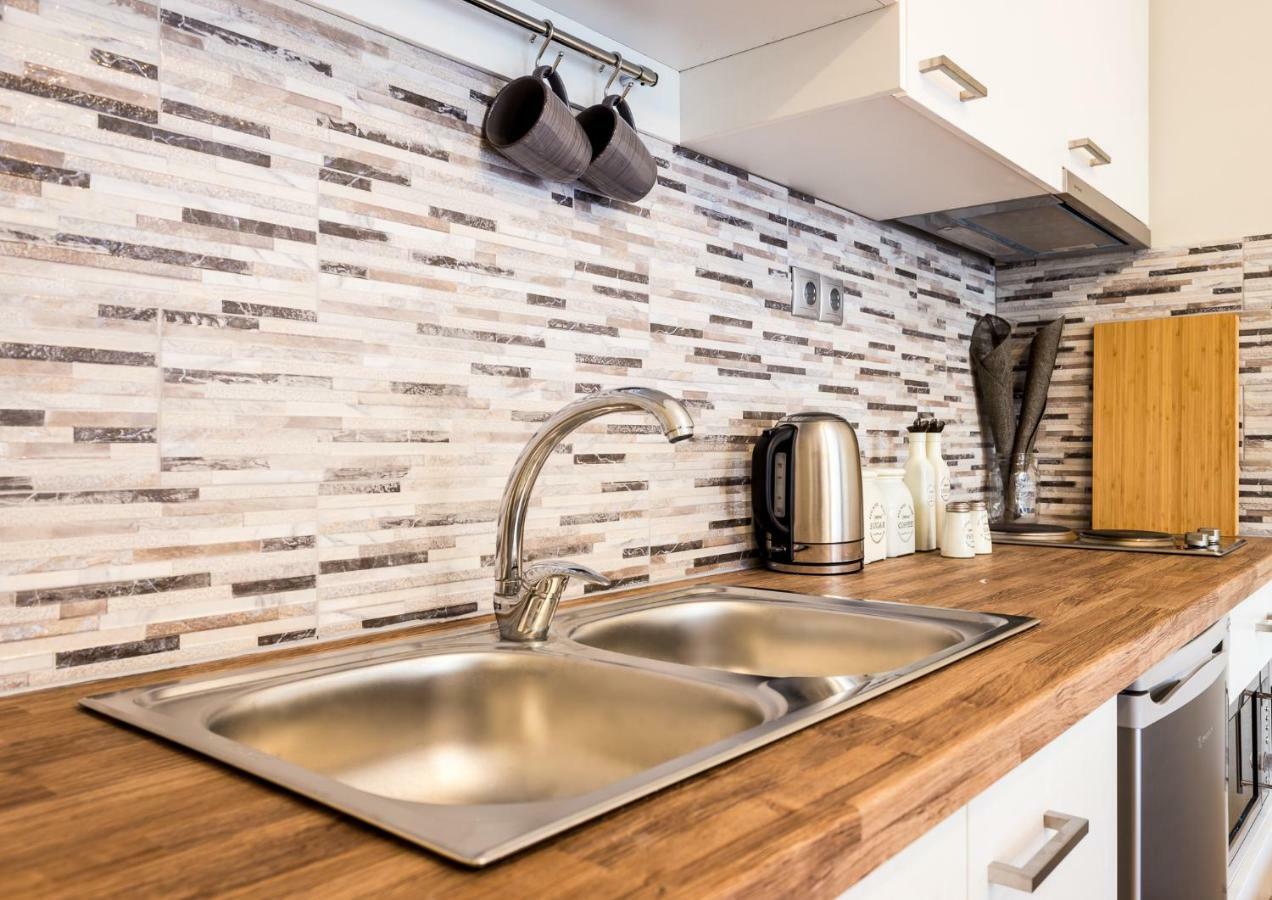 Exceptionally Located Studio Apartment Афіни Екстер'єр фото