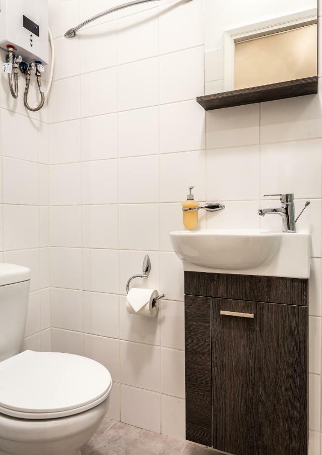 Exceptionally Located Studio Apartment Афіни Екстер'єр фото